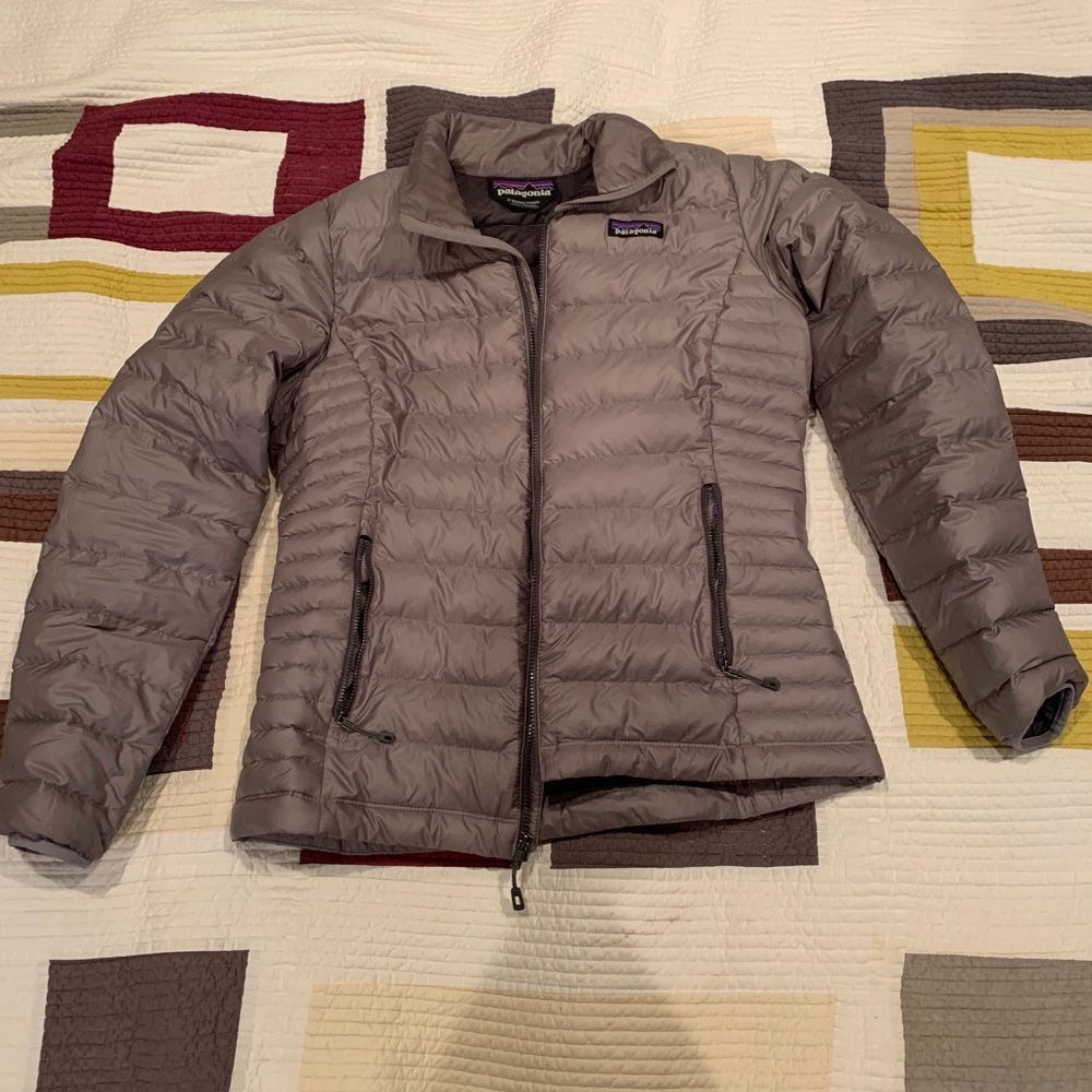 Patagonia down sweater jacket